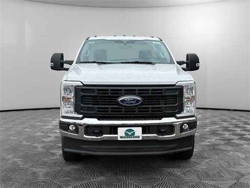 New 2025 Ford F250 XL w/ FX4 Off-Road Package AWD/4WD image 8