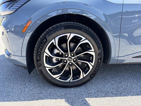 New 2026 Lincoln Nautilus Reserve AWD/4WD image 10