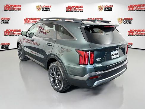 Certified 2022 Kia Sorento SX Prestige w/ Rust Color Package AWD/4WD image 2
