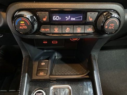 Certified 2024 Nissan Kicks SR w/ SR Premium Package FWD image 17