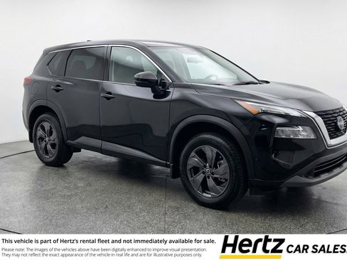Used 2025 Nissan Rogue SV image 1