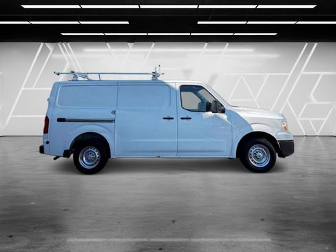 Used 2018 Nissan NV 2500 SV RWD image 6