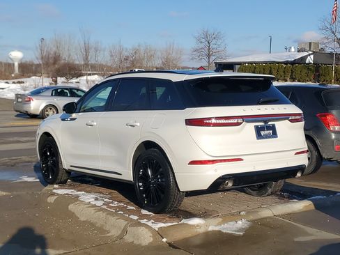 New 2026 Lincoln Corsair Reserve w/ Jet Appearance Package image 3