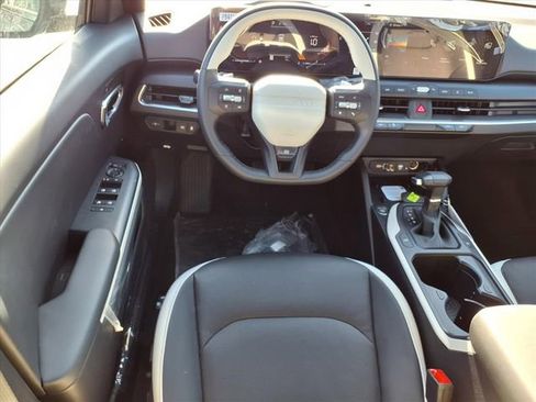 New 2026 Kia K4 GT-Line image 2