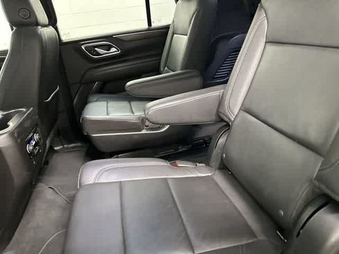Used 2022 Chevrolet Tahoe Z71 w/ Luxury Package AWD/4WD image 11