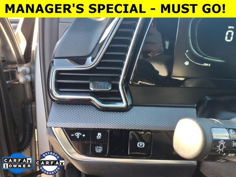 Used 2023 Kia Sportage LX image 16