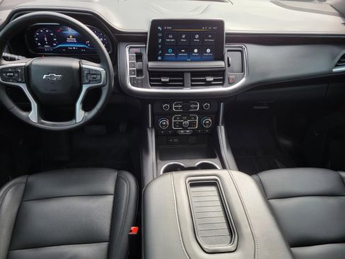 Used 2023 Chevrolet Tahoe Z71 w/ Luxury Package AWD/4WD image 14