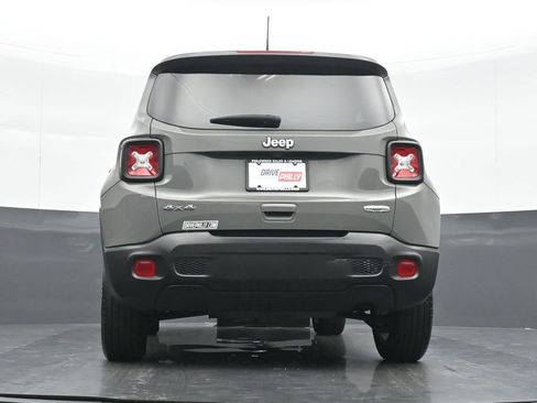 Used 2022 Jeep Renegade Latitude w/ Convenience Group image 20