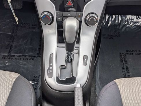 Used 2016 Chevrolet Cruze LS FWD image 18