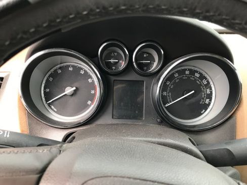 Used 2013 Buick Verano Leather FWD image 9