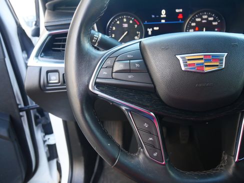 Used 2022 Cadillac XT5 Premium Luxury w/ Technology Package image 12