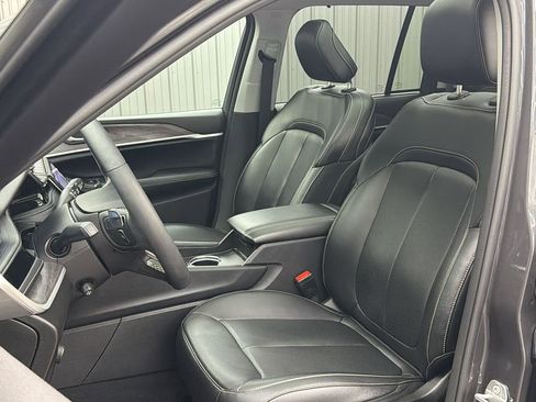 Used 2024 Jeep Grand Cherokee Limited 4xe AWD/4WD image 30