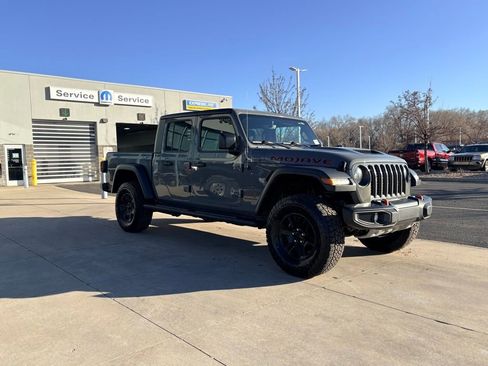 Used 2023 Jeep Gladiator Mojave w/ Cold Weather Group image 4