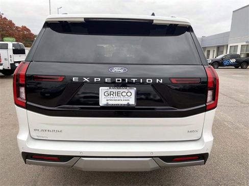 Used 2025 Ford Expedition Max Platinum w/ Driver's Package image 4