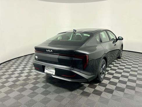 New 2025 Kia K4 LXS image 3