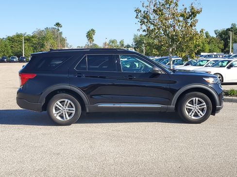 Used 2020 Ford Explorer XLT w/ Equipment Group 202A image 3