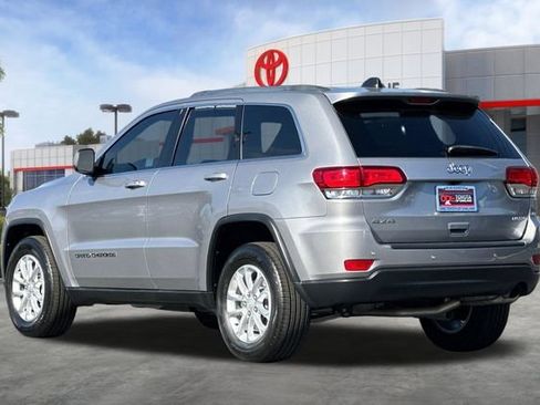 Used 2021 Jeep Grand Cherokee Laredo image 6