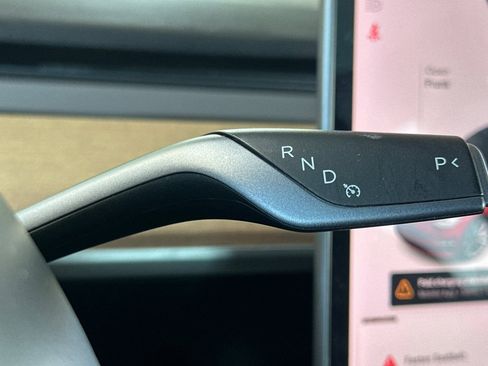 Used 2018 Tesla Model 3 Long Range image 25