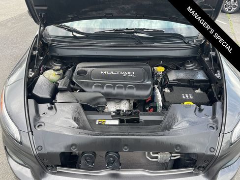 Used 2018 Jeep Cherokee Limited AWD/4WD image 9
