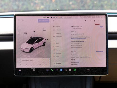 Used 2025 Tesla Model 3 Long Range RWD image 32