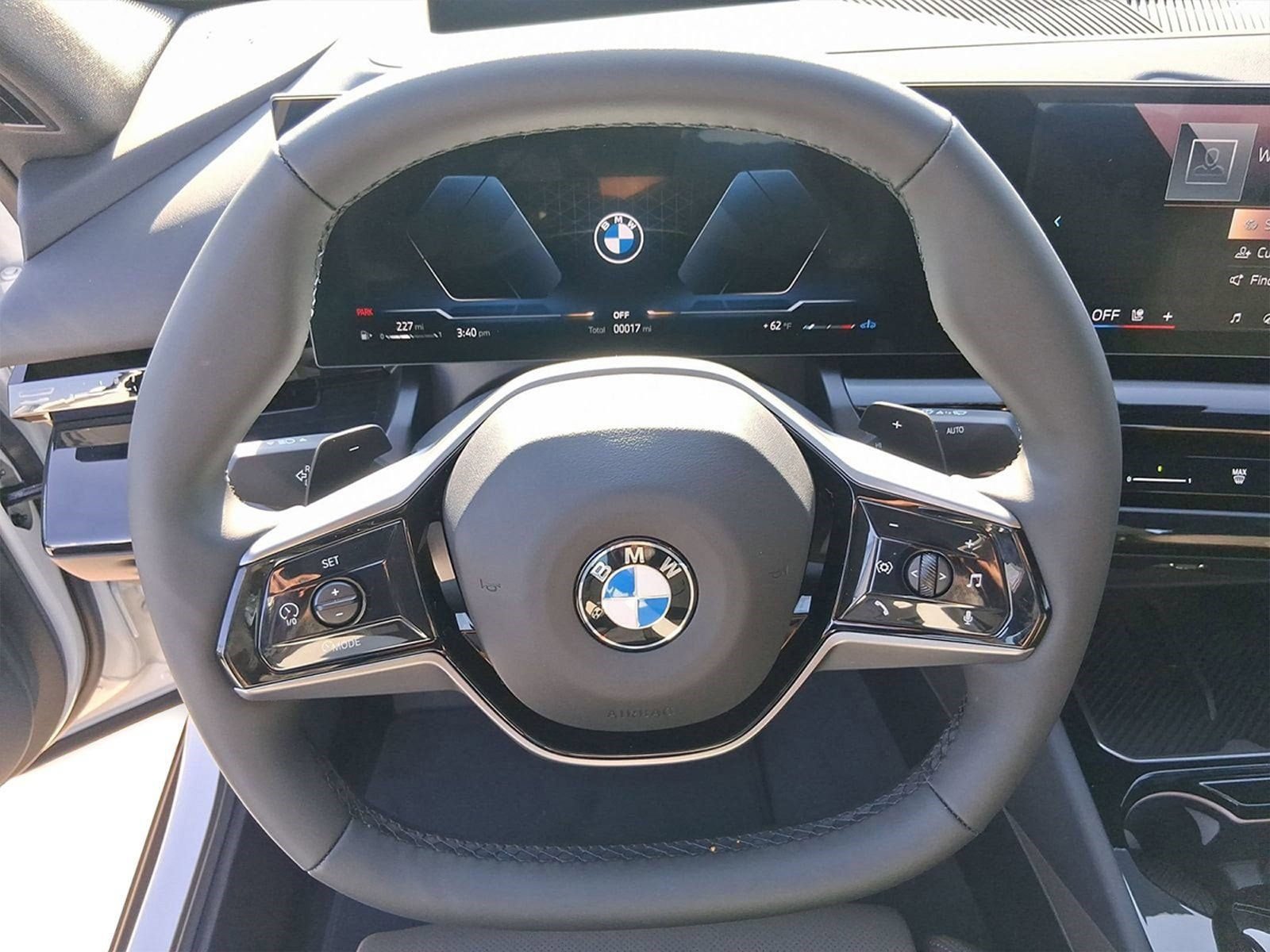 Used 2026 BMW 530i w/ Premium Package RWD image 10
