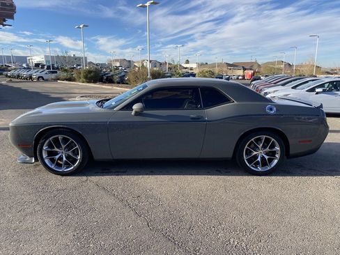 Used 2019 Dodge Challenger GT w/ Plus Package image 4