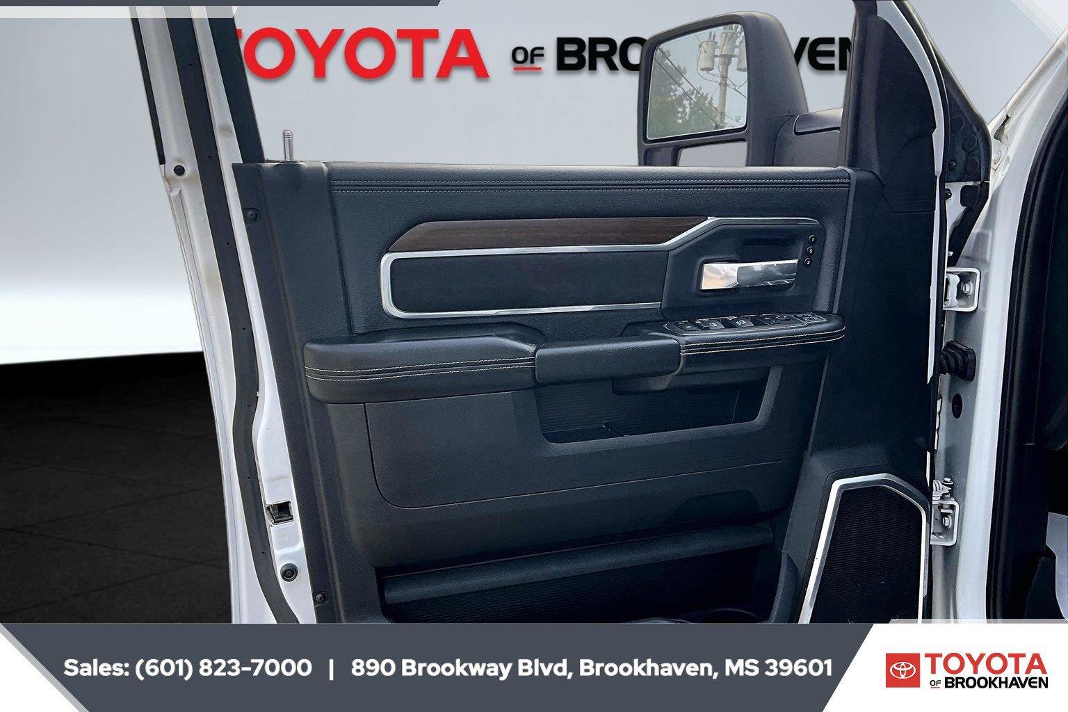 Used 2023 RAM 2500 Laramie AWD/4WD image 16