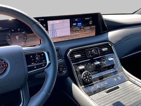 Certified 2025 Nissan Armada PRO-4X AWD/4WD image 7