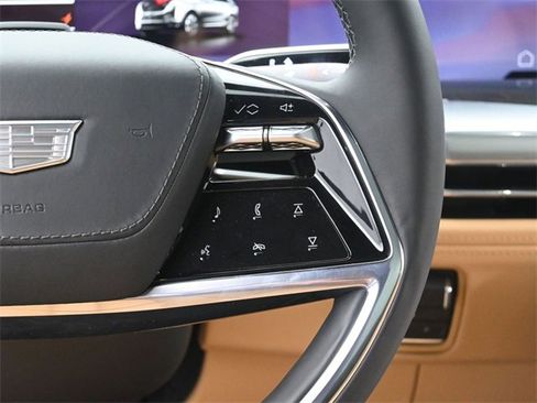 New 2025 Cadillac Escalade IQ Luxury 2 image 31