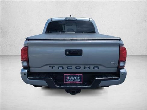 Certified 2019 Toyota Tacoma TRD Sport w/ Technology Package AWD/4WD image 7