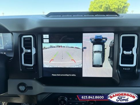 Used 2023 Ford Bronco Badlands AWD/4WD image 15