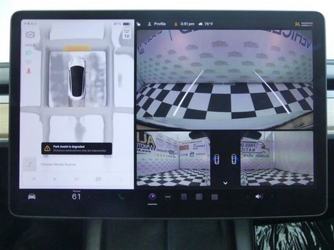Used 2023 Tesla Model 3 Standard Range RWD image 11