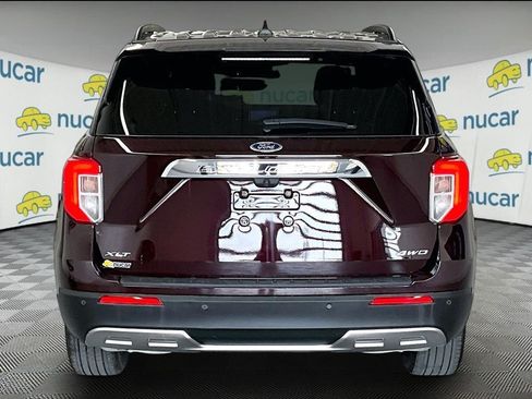Used 2023 Ford Explorer XLT w/ Equipment Group 202A AWD/4WD image 5