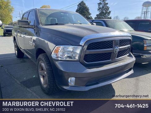 Used 2014 RAM 1500 Express RWD image 1