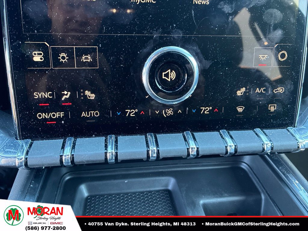 Used 2024 GMC Acadia Elevation w/ Luxury Package FWD image 13