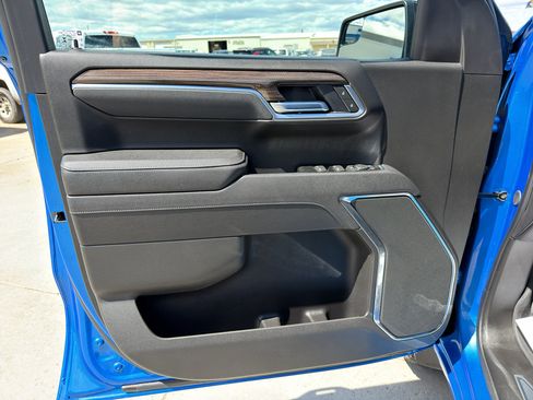 Used 2025 Chevrolet Silverado 1500 LT Trail Boss w/ Protection Package AWD/4WD image 10