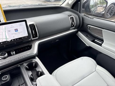 New 2026 Ford Expedition Max Platinum w/ Platinum Ultimate Package AWD/4WD image 15