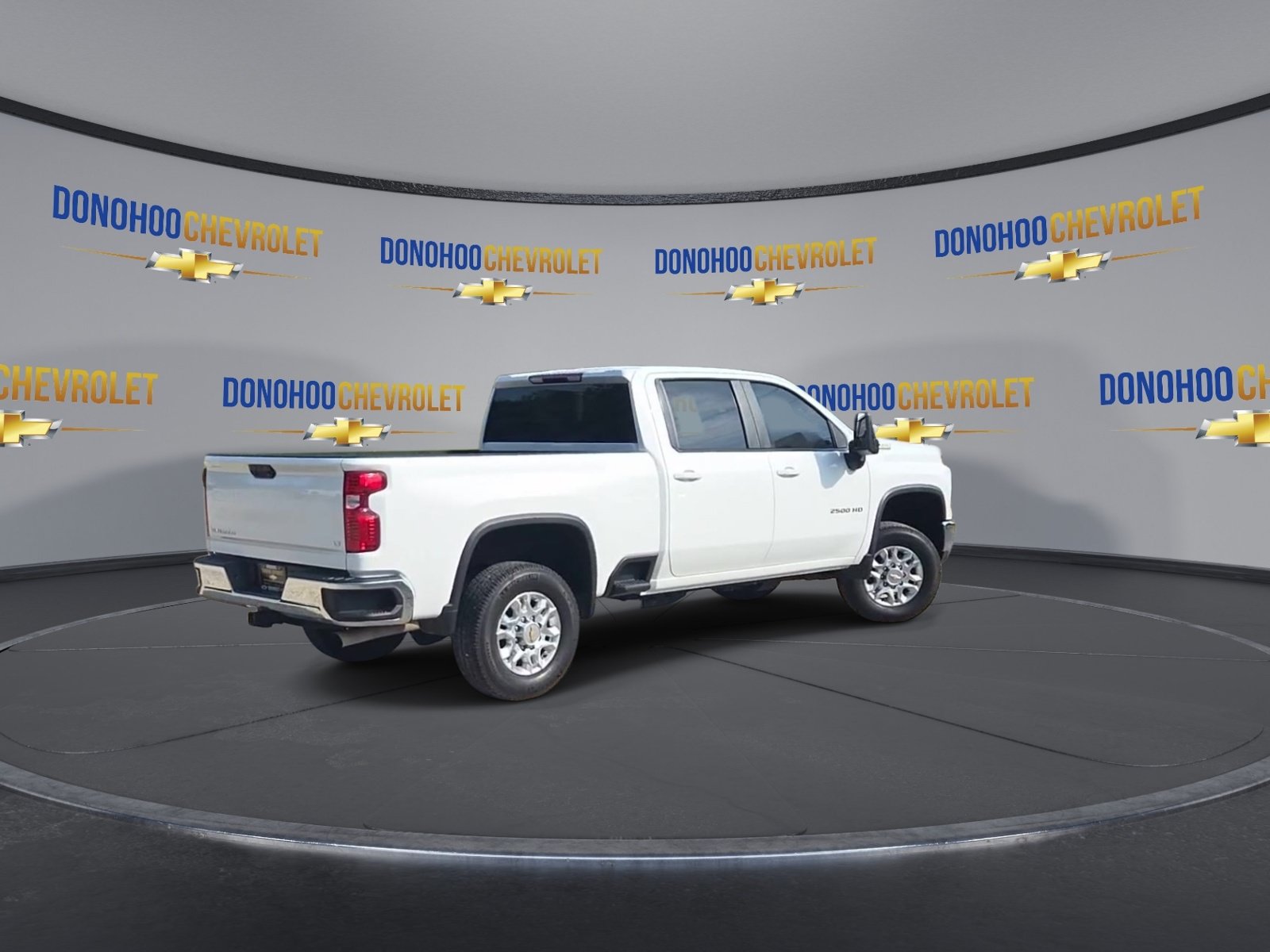 Used 2025 Chevrolet Silverado 2500 LT AWD/4WD image 11
