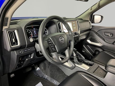Certified 2025 Nissan Frontier SL AWD/4WD image 18