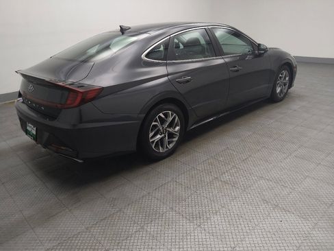 Used 2020 Hyundai Sonata SEL w/ Convenience + Sunroof Package FWD image 10