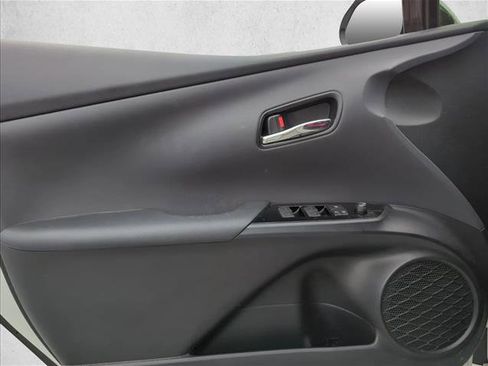 Certified 2020 Toyota Prius Prime LE image 10