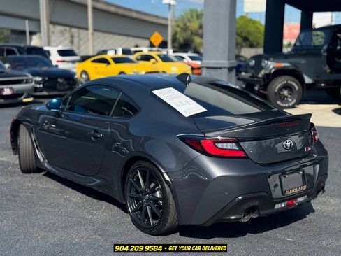 Used 2023 Toyota GR86 Premium RWD image 5