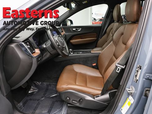 Used 2023 Volvo XC60 B5 Plus AWD/4WD image 14