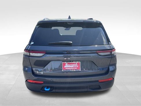 New 2024 Jeep Grand Cherokee Trailhawk w/ Advanced Protech Group II AWD/4WD image 5