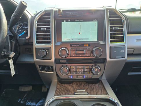 Used 2017 Ford F250 Lariat w/ Chrome Package image 17