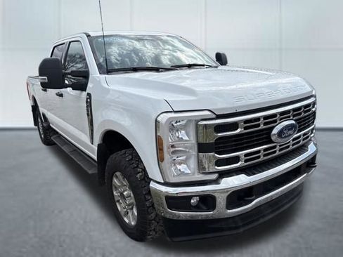 Used 2024 Ford F250 XLT AWD/4WD image 10