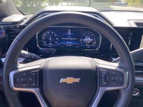 Used 2024 Chevrolet Silverado 1500 LT AWD/4WD image 24