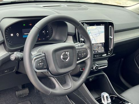 New 2026 Volvo XC40 B5 Ultra w/ Protection Package Premier image 15