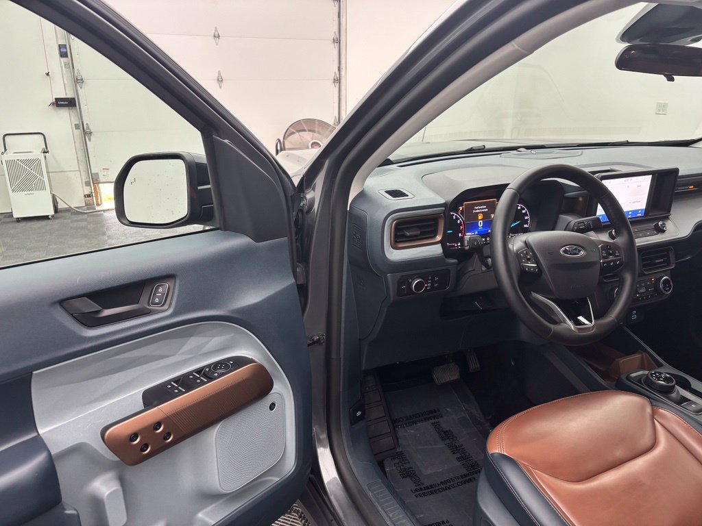 Used 2024 Ford Maverick Lariat AWD/4WD image 16