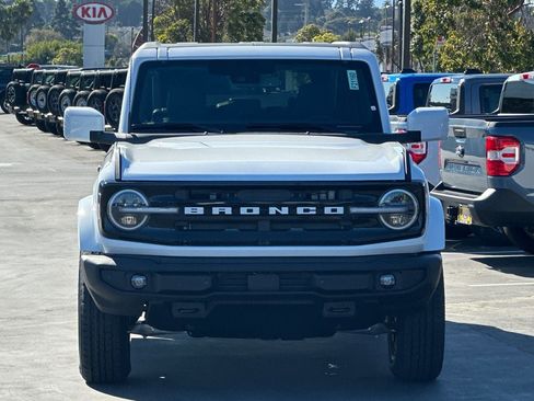 New 2026 Ford Bronco Outer Banks image 16